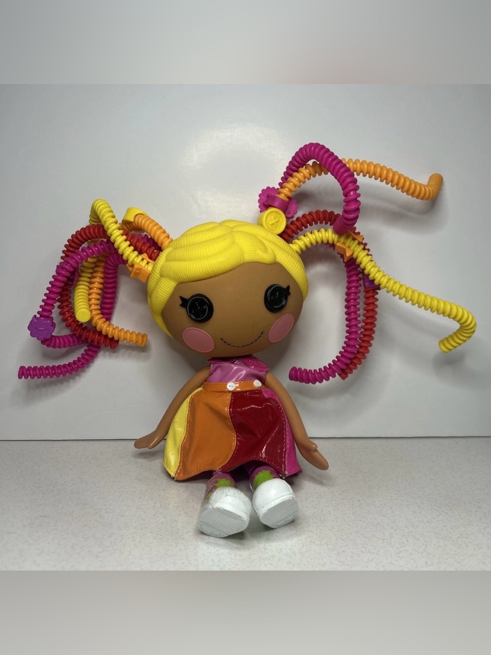 Lalaloopsy Silly Hair Doll April Sunsplash 12” Rainbow Hair Styling Doll 2010